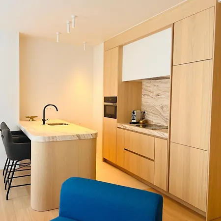 דירה Modern New *